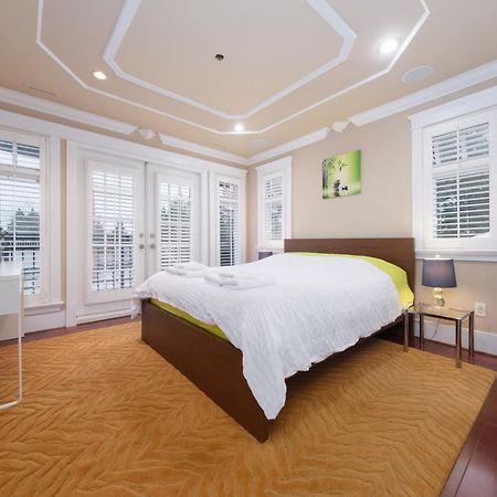 Oakridge Luxury Homestay แวนคูเวอร์ ภายนอก รูปภาพ