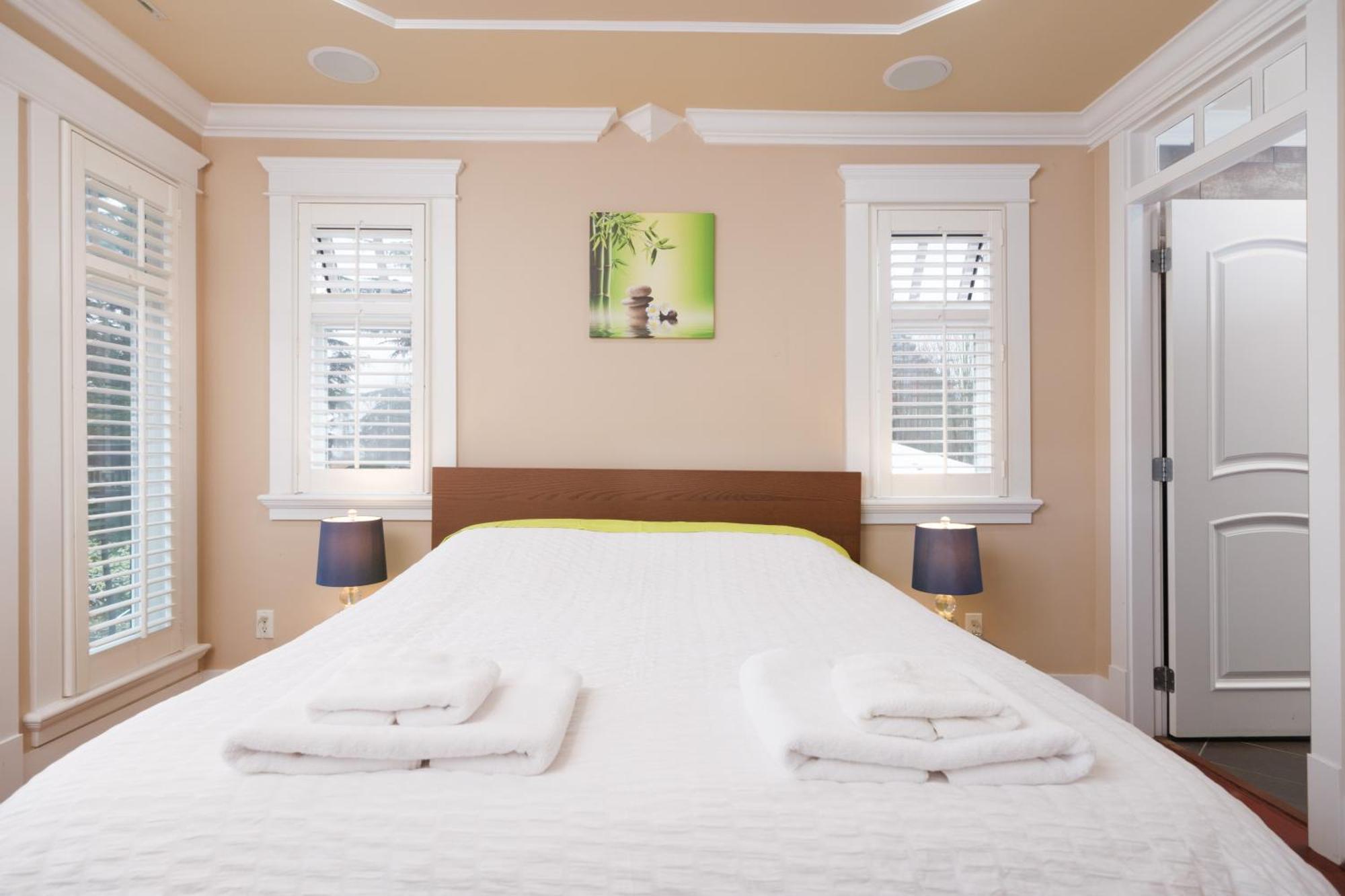 Oakridge Luxury Homestay แวนคูเวอร์ ภายนอก รูปภาพ