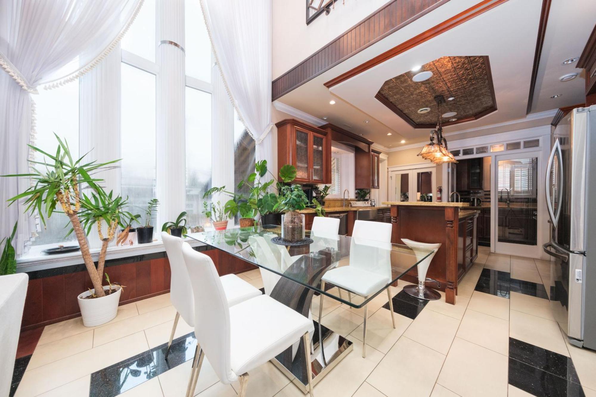 Oakridge Luxury Homestay แวนคูเวอร์ ภายนอก รูปภาพ